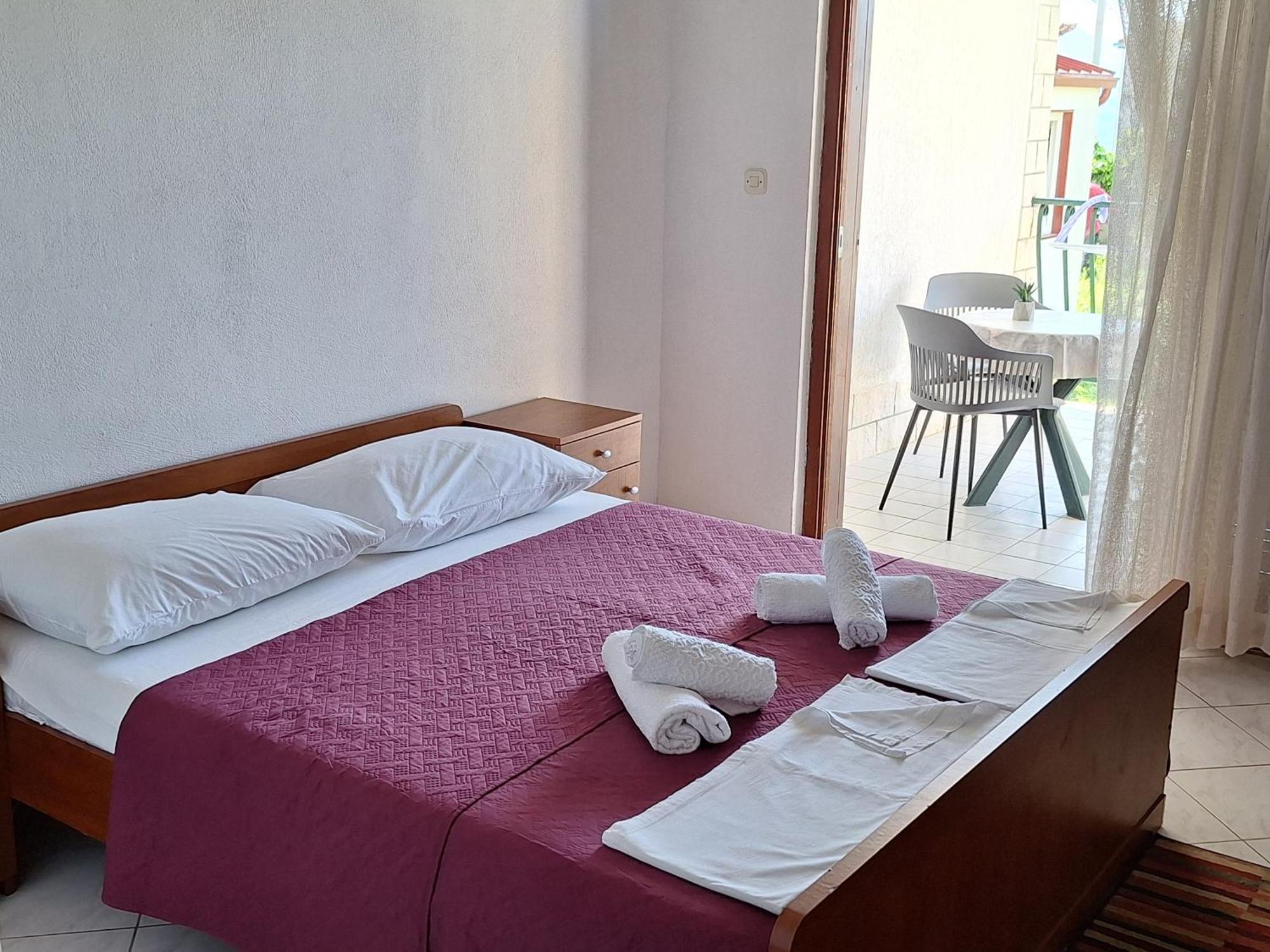 Ante Apartments Duce Bilik gambar