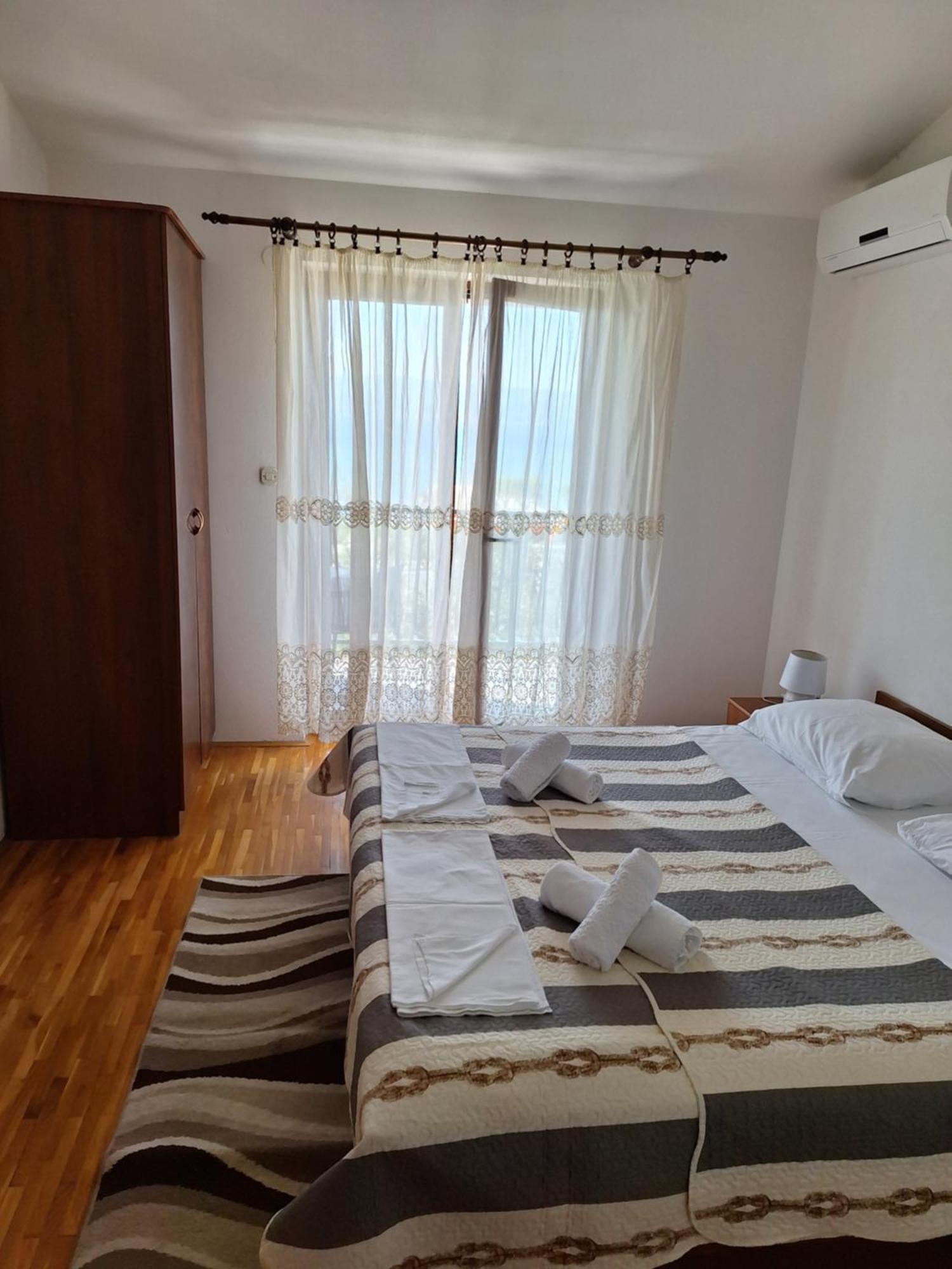 Ante Apartments Duce Bilik gambar